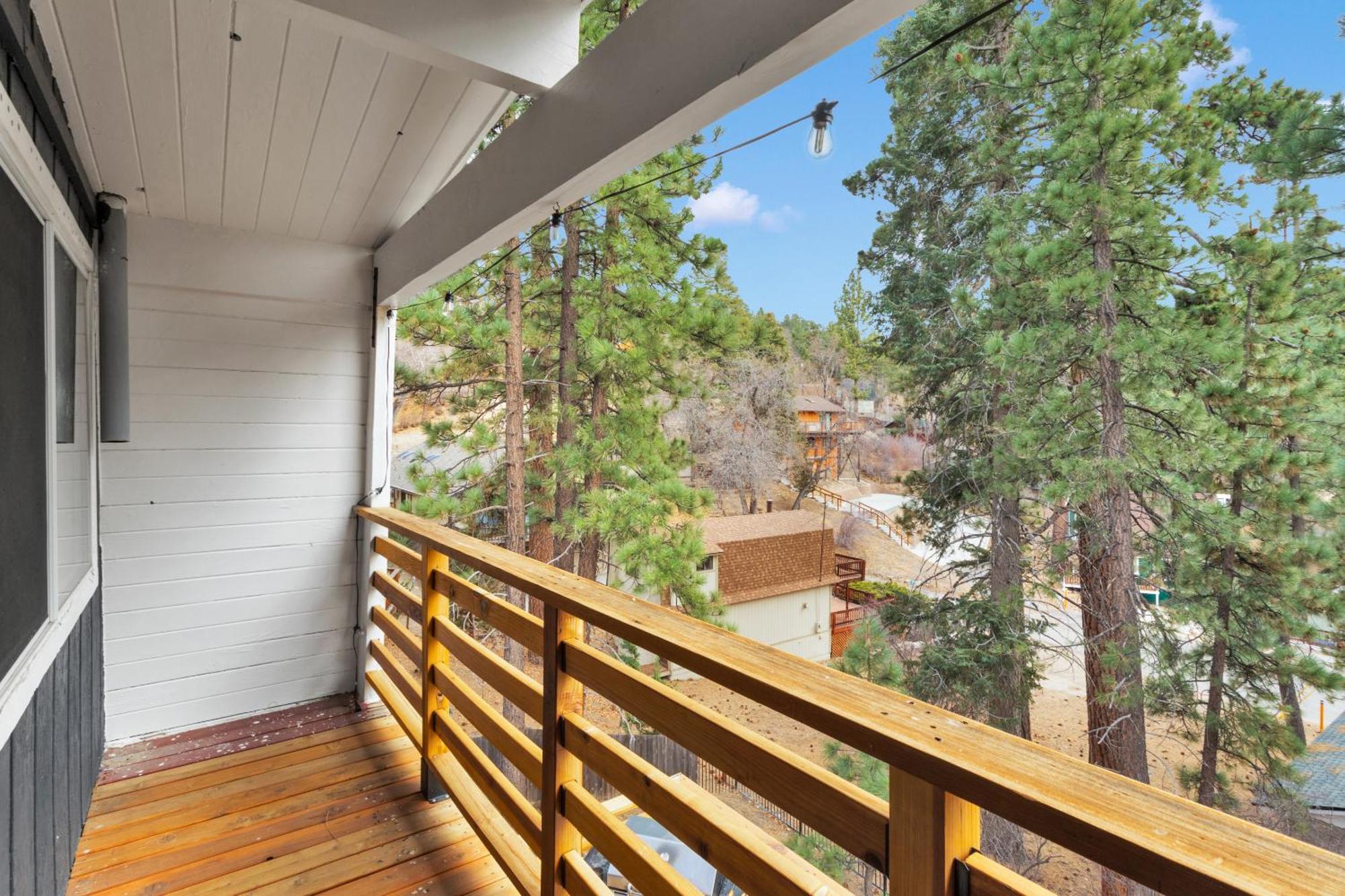 Cozy Crescent Tree Cabin Near Bear Mountain Big Bear Lake Exterior photo